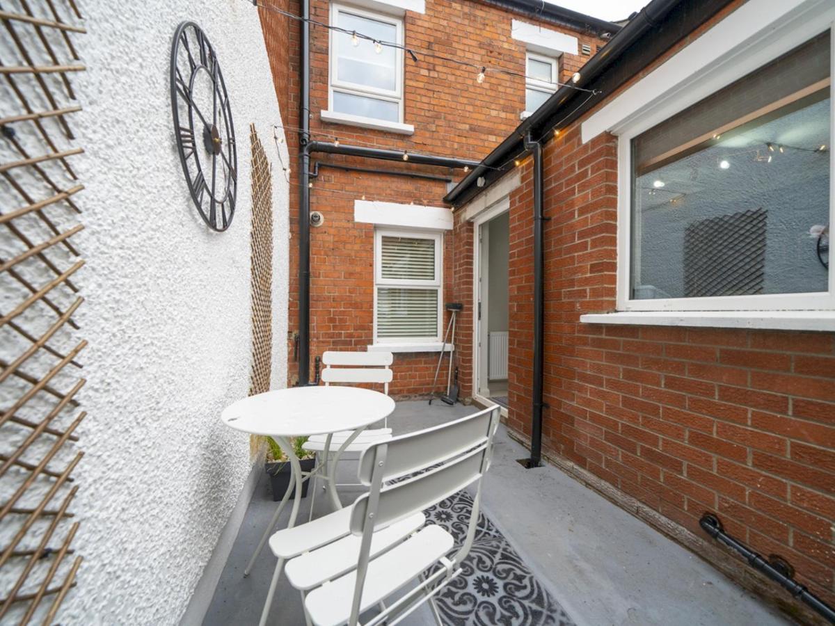 Pass The Keys 58 Lw Ave Stunning 2Br Terrace Top Location Lots Nearby Belfast Exterior photo