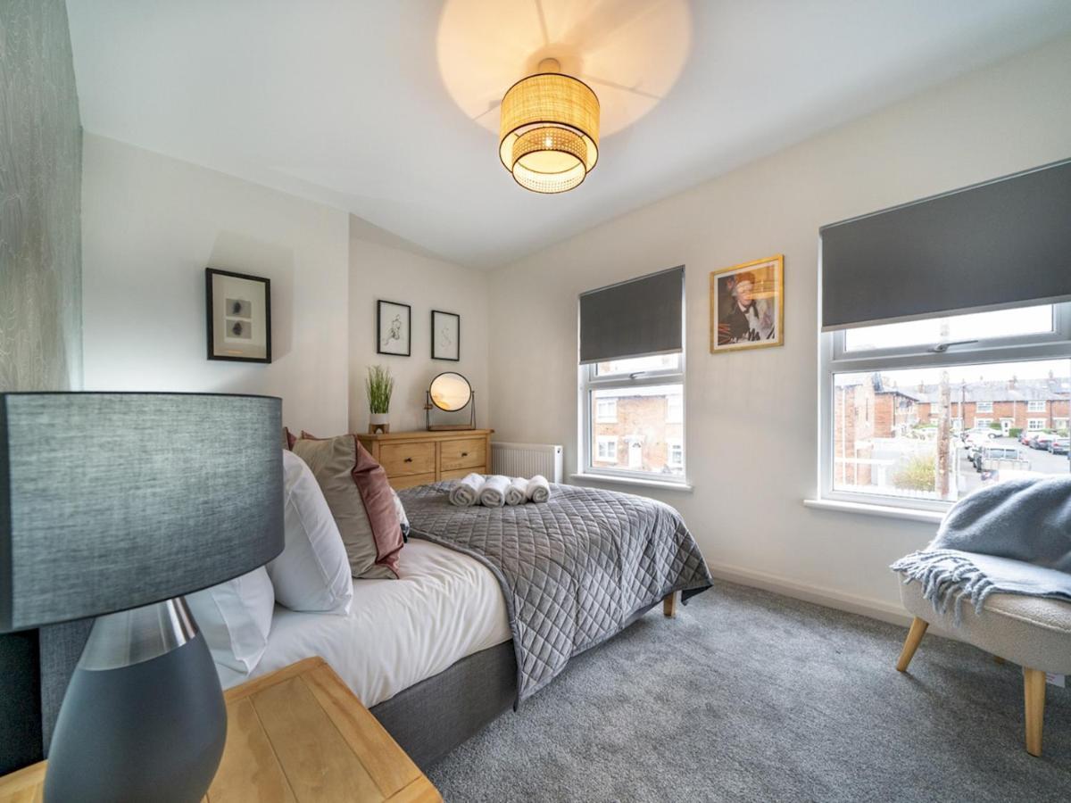 Pass The Keys 58 Lw Ave Stunning 2Br Terrace Top Location Lots Nearby Belfast Exterior photo
